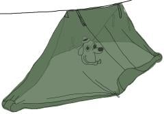 US telttasängyn hyttysverkko, ylijäämä. Taiteilijan näkemys hyttysverkosta käyttökunnossa