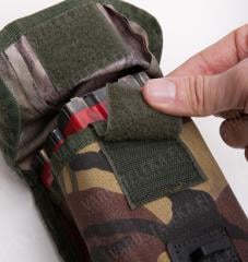 Hollantilainen MOLLE-lipastasku, ylijäämä. Vapaaehtoiskäyttöisen tarraläpyskän avulla taskusta saa tosi nopean käyttää.