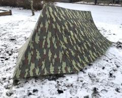Belgialainen taistelijaparin teltta, palapelikuvioidulla päällisellä, ylijäämä. 