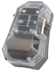 Opsmen F101 Stealth Survival Light kypärävilkku. Kuvassa tilakytkin on linjassa nypykän kanssa, eli edessä, eli asetettu näkyvän valon tilaan.