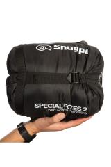 Snugpak Special Forces 2 makuupussi. Mukana piukean kokoinen kompressiopussi, 23 x 23 cm.
