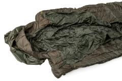 Kreikkalainen "Pattern 58" -makuupussi, ylijäämä. Integroitu pakkauspussi käy tyynystä, kun laitat sinne esmes villapuseron.