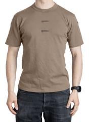 BW T-paita, hellemalli, ylijäämä. Mallin pituus 181 cm, rinnanympärys 96 cm ja vyötärö 88 cm. Päällä koko Small½ / 96 cm.