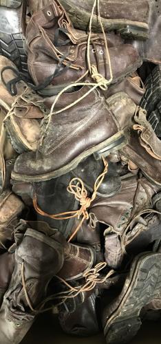 Ruotsalaiset taistelijan kengät kumipohjilla, ruskeat, ylijäämä. Kunto on hyvin rouhea