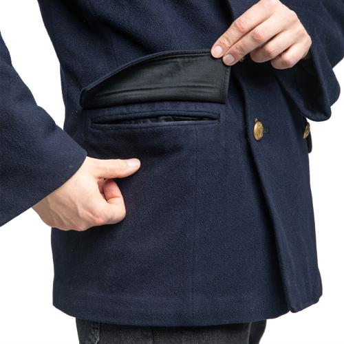 Ruotsalainen kansitakki, ylijäämä. Läpillä suojatut taskut pitävät tavarat tallessa vaikka olisit itse vaakatasossa.