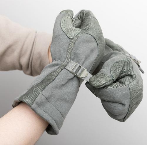 US Masley Gore-Tex hanskat, Foliage Green, ylijäämä. Kätevät remmisäädöt.