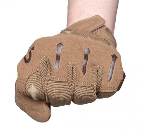 Outdoor Research Ironsight Gloves, ylijäämä. Suojaus korostuu tarpeellisissa kohdissa mutta on muualta karsittu.