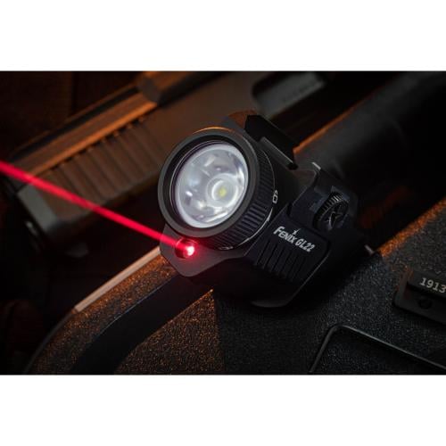 Fenix GL22 asevalo punaisella laserilla. 