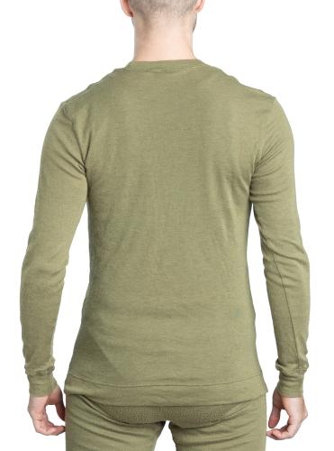 Brittiläinen pitkähihainen T-paita, palosuojattu, vihreä, ylijäämä. Mallin pituus 182 cm, rinnanympärys 95 cm ja vyötärö 88 cm. Päällä koko 180/90.
